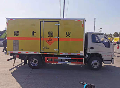 二道江爆破器材运输车技术升级与安全合规新趋势